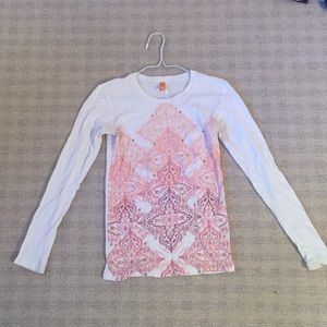 lucy xs long sleeve tshirt